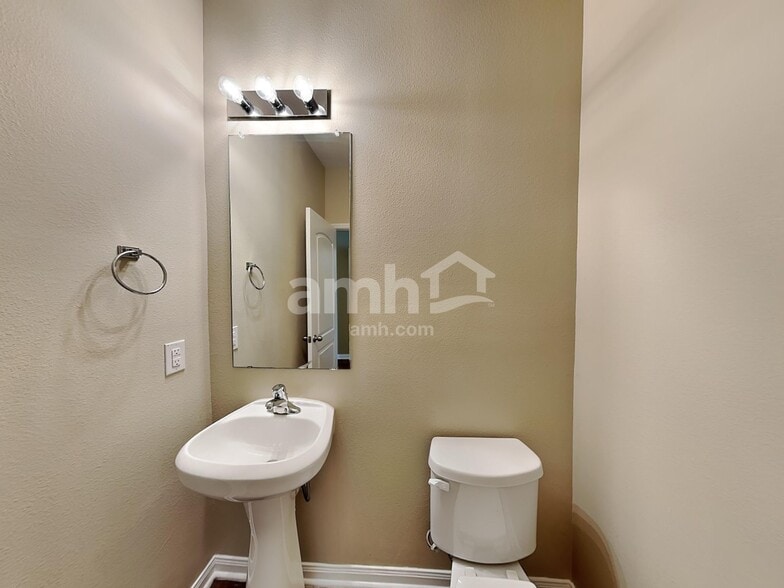 Building Photo - 6241 Obsidian Creek Dr