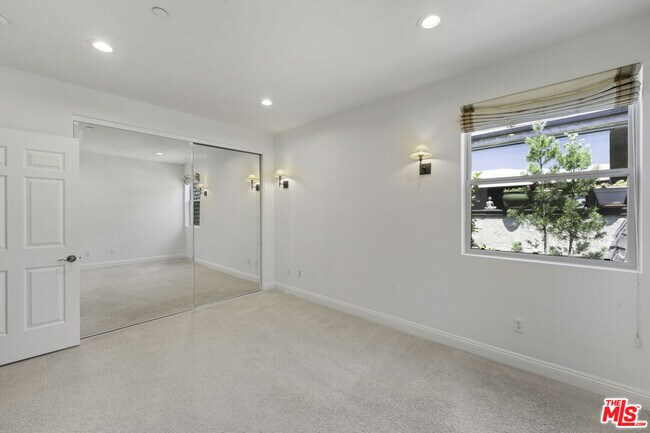 Building Photo - 1820 Benecia Ave