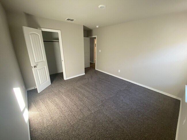 Building Photo - 7326 Tristan Dr