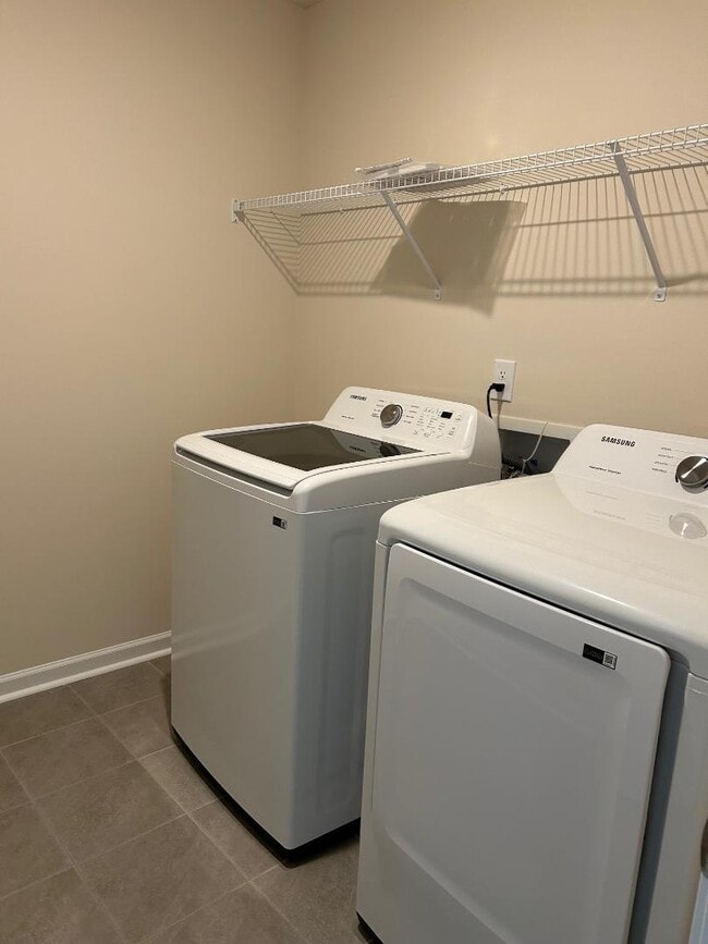 Building Photo - 3424 Dragonfly River Ct