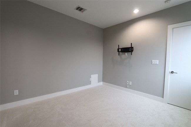 Building Photo - 3215 Garrow St