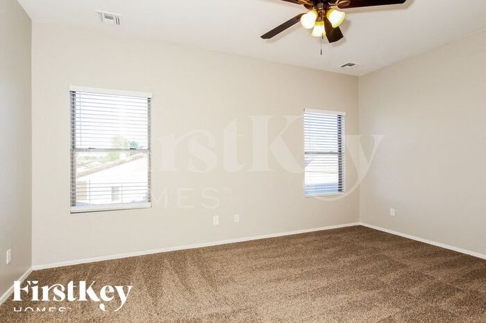 Building Photo - 17670 W Bridger St