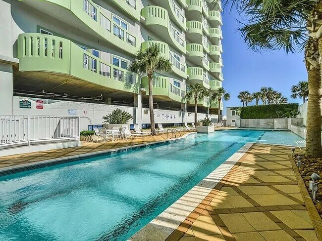 Building Photo - 9420 Seawall Blvd