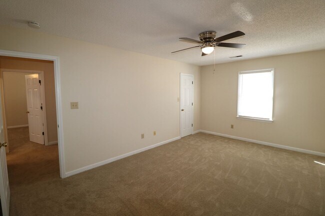 Building Photo - 1517 Bethesda Woods Ln