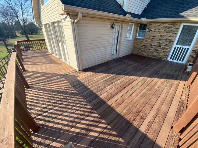 Building Photo - 2720 Leeville Pike