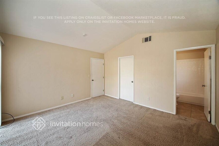 Building Photo - 3725 17th Ave