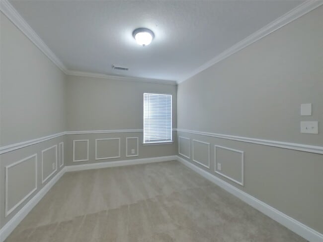 Building Photo - 32331 Hunter Park Ct