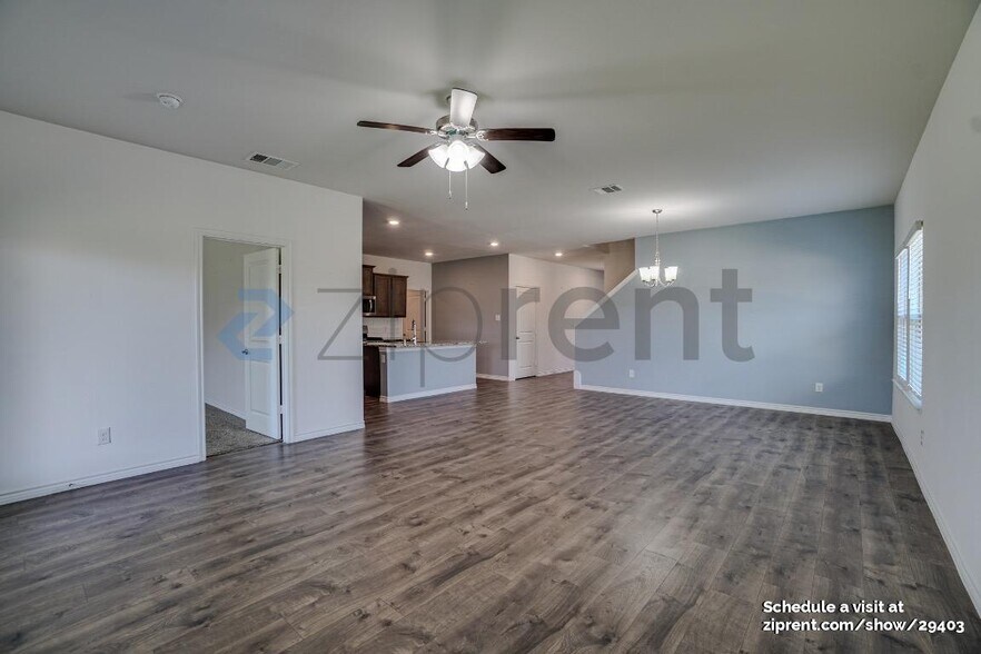 Building Photo - 611 Rawhide Way