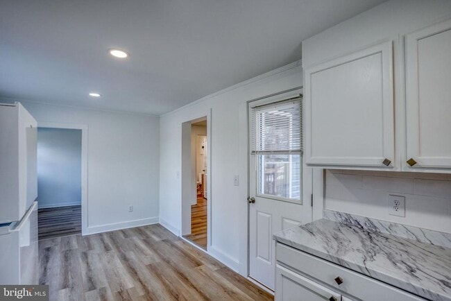 Building Photo - 35617 Airport Rd