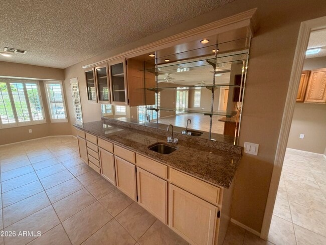 Building Photo - 14607 W Yosemite Dr