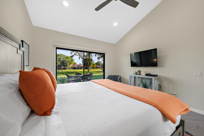 Building Photo - 41542 Jupiter Hills Ct