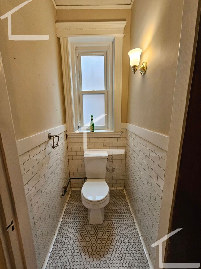 Building Photo - Large Unit Steps from BU, Heat, Hot Water Included, Laundry on a Site, Private Porch