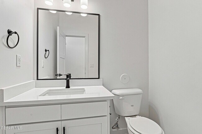 Building Photo - 13909 Paseo Perlas Dr