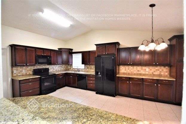 Building Photo - 15840 Bay Lakes Trail