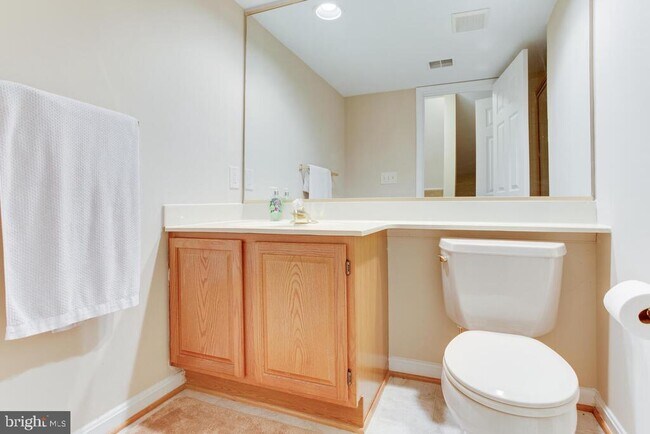 Building Photo - 100 Spring Pl Way