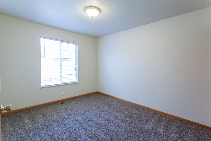 Building Photo - 830 Madera Ct