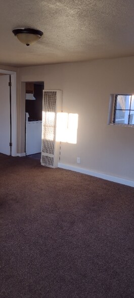 Building Photo - 2917 Cheyenne Ave