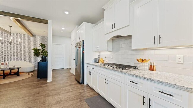 Building Photo - 4103 SW Wheatgrass Blvd