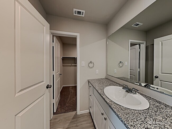 Building Photo - 5538 Basil Chase