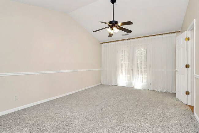 Building Photo - Beautiful 4/3 Home for Rent