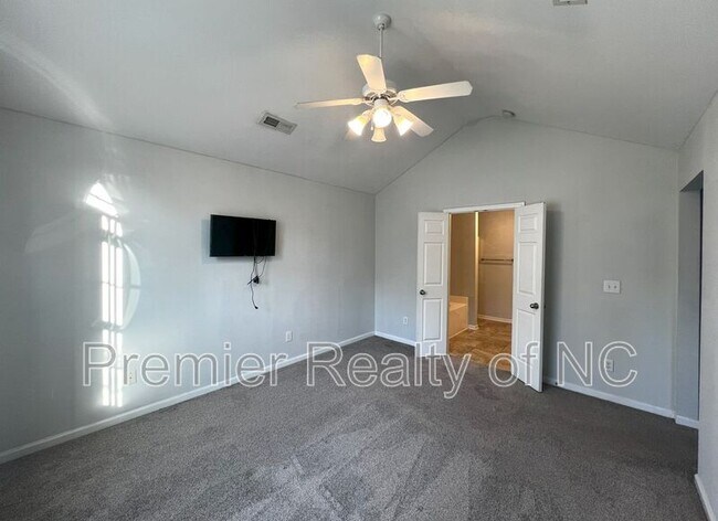 Building Photo - 2272 Hartfield Cir