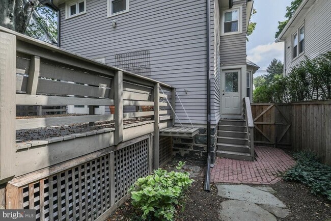 Building Photo - 30 Vandeventer Ave