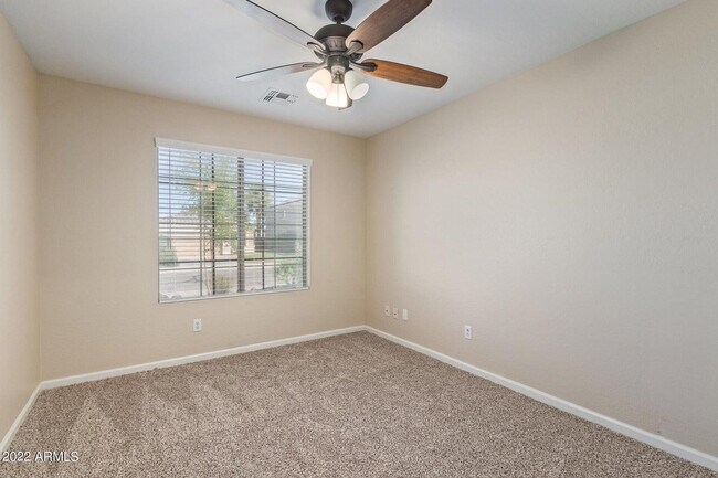 Building Photo - 2283 W Silver Creek Ln
