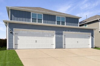 Building Photo - 303 Stone Ct