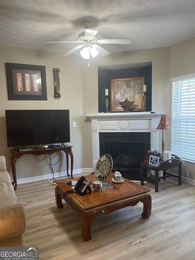 Building Photo - 4911 Walden Lake Square