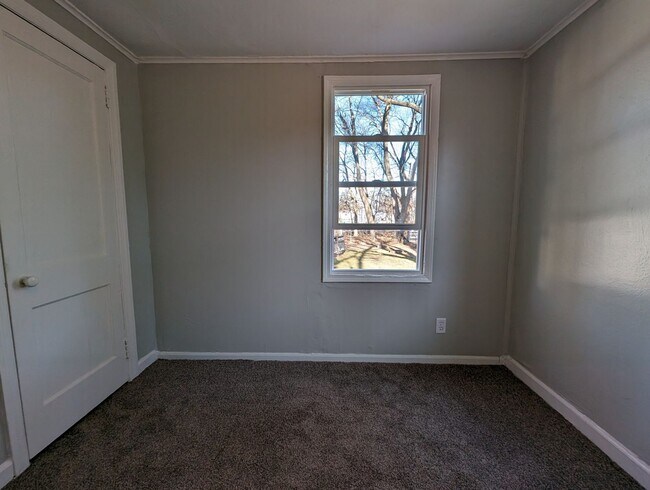 Building Photo - 1028 Church Ct