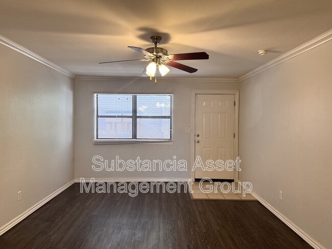 Building Photo - 1429 NW 24th St