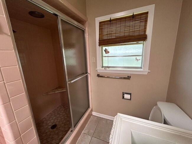 Building Photo - SPACIOUS HOME IN OF NORTH BOSSIER