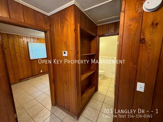 Building Photo - 703 Langley Dr