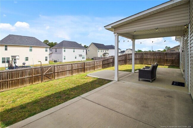 Building Photo - 516 Loom Dr