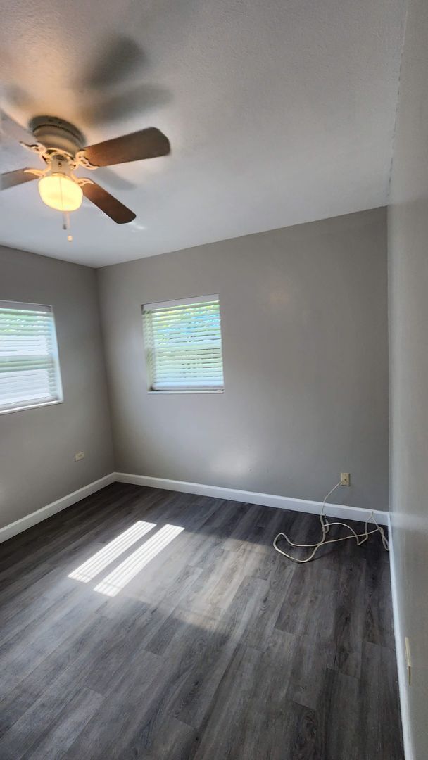 Building Photo - All Fresh and New! 3 bedroom home Availabl...