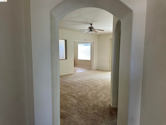 Building Photo - 5616 Plumbridge Way