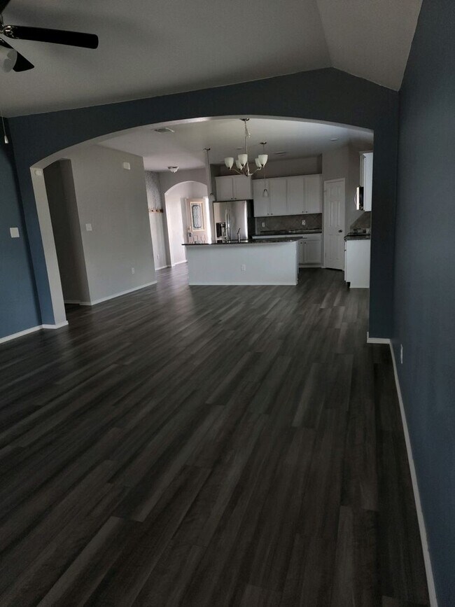 Building Photo - 1808 Fall Creek Ct