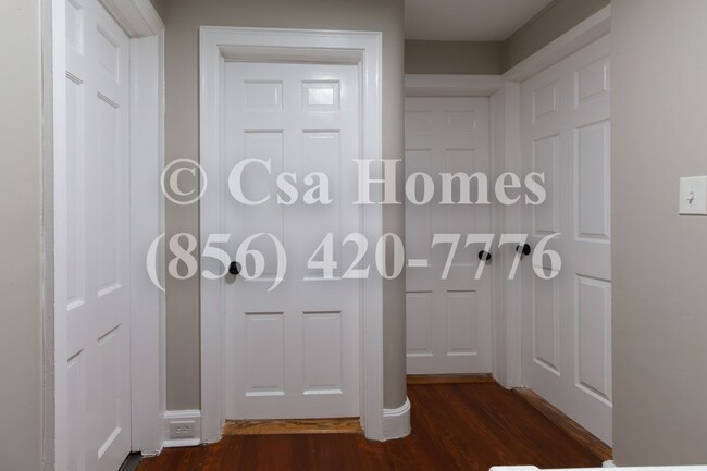 Building Photo - Newly Renovated 3 Bed, 1.5 Bath in Fairview!
