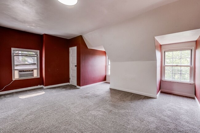 Building Photo - AVAILABLE June 2026 - Beautiful 4 Bedroom, 2 Bath Home w/ Front Porch Swing!