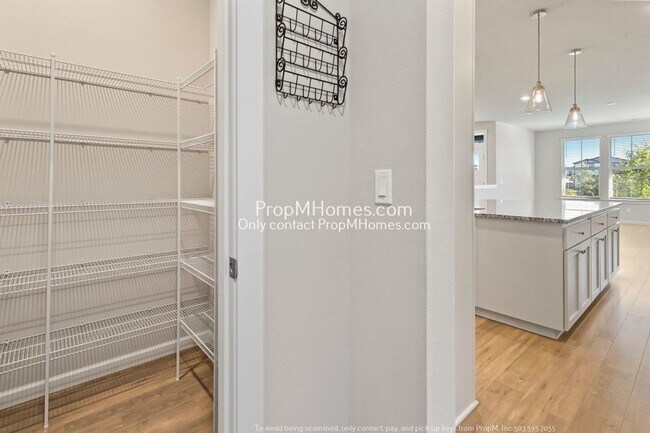 Building Photo - Lovely Three-Bedroom Retreat in Reed's Crossing!