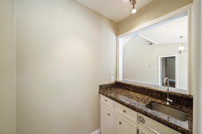 Building Photo - 3602 Cobleskill Ct