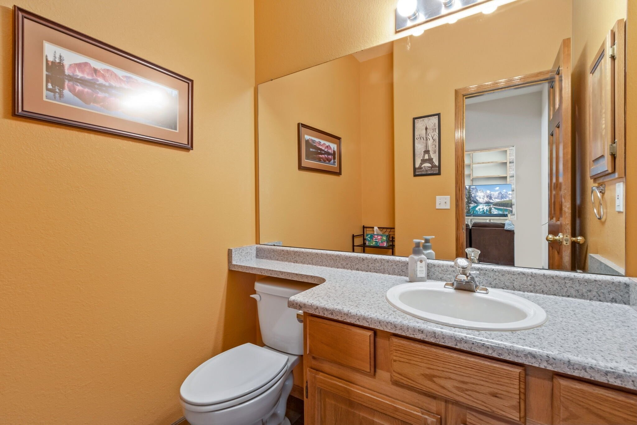 Building Photo - 3761 Bromley Dr