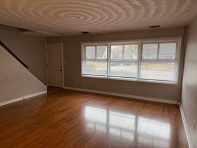 Building Photo - BROMLEY