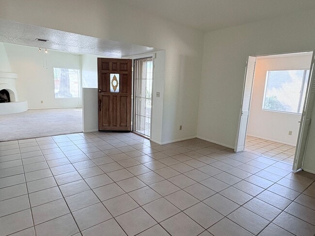 Building Photo - Cozy 3 bed/2 bath home in North East Tucson