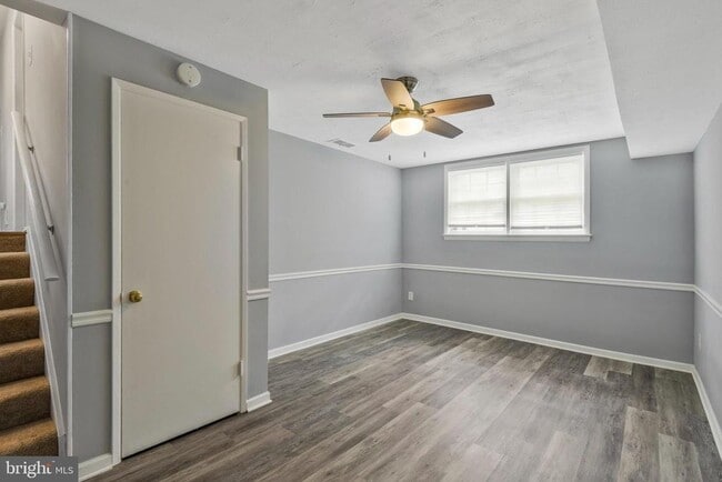 Building Photo - 14920 Carlbern Dr