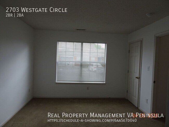 Building Photo - 2703 Westgate Cir