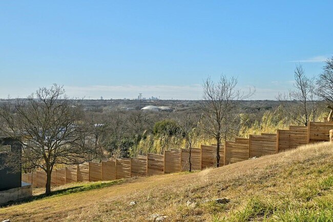 Building Photo - 5210 Rogers Ln