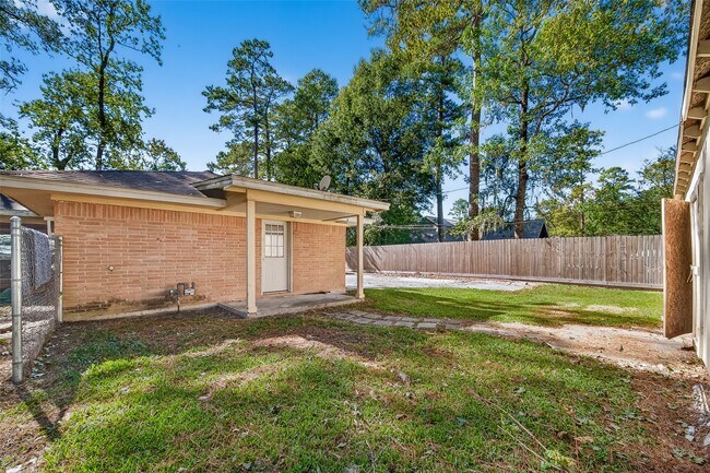 Building Photo - 1810 Indian Shores Rd