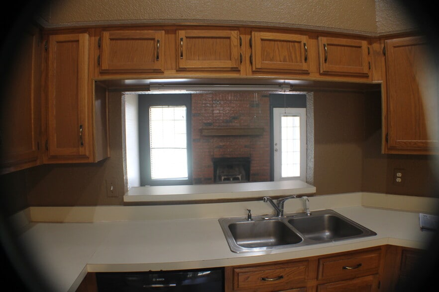 Building Photo - 1206 Devonshire Ln