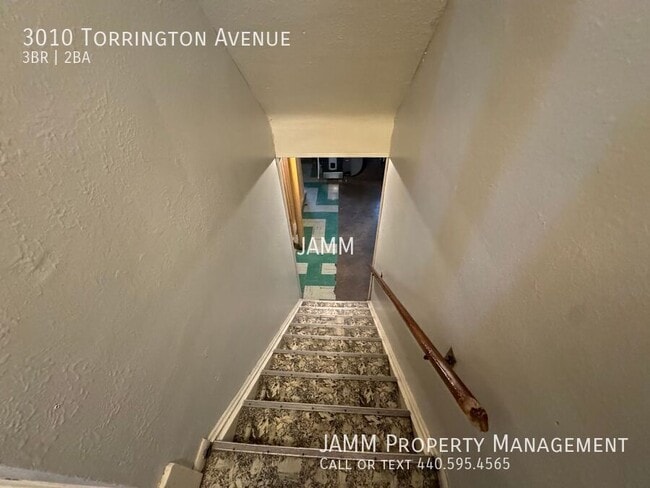 Building Photo - 3010 Torrington Ave
